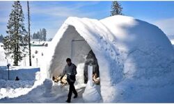 आइए कश्मीर, अब तो इग्लू भी हैं