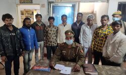 पुलिस ने किया 9 आरोपियों को गिरफ्तार पुलिस ने किया 9 आरोपियों को गिरफ्तार