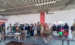 फर्जी काॅल सैंटर का भंडाफोड़ः ब्रान्डेड की आड़ में बेचते थे लोकल सामान