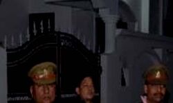 चिकित्सक बाप-बेटे ने की खुदकुशी, हत्या की आशंका चिकित्सक बाप-बेटे ने की खुदकुशी, हत्या की आशंका