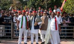 BJP के षड्यंत्र से सावधान रहने की आवश्यकताः अखिलेश यादव BJP के षड्यंत्र से सावधान रहने की आवश्यकताः अखिलेश यादव