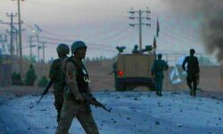 आतंकवादी हमले में सुरक्षा प्रमुख और दो सैनिकों की मौत आतंकवादी हमले में सुरक्षा प्रमुख और दो सैनिकों की मौत