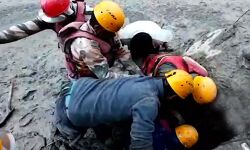 ग्लेशियर हादसाः मोबाइल लोकेशन ट्रैक कर फंसे श्रमिकों को निकाला ग्लेशियर हादसाः मोबाइल लोकेशन ट्रैक कर फंसे श्रमिकों को निकाला