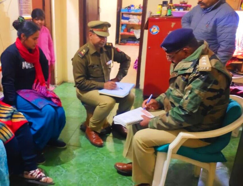 टेंशन का दुष्प्रभाव-कारोबारी ने कनपटी पर गोली मारी
