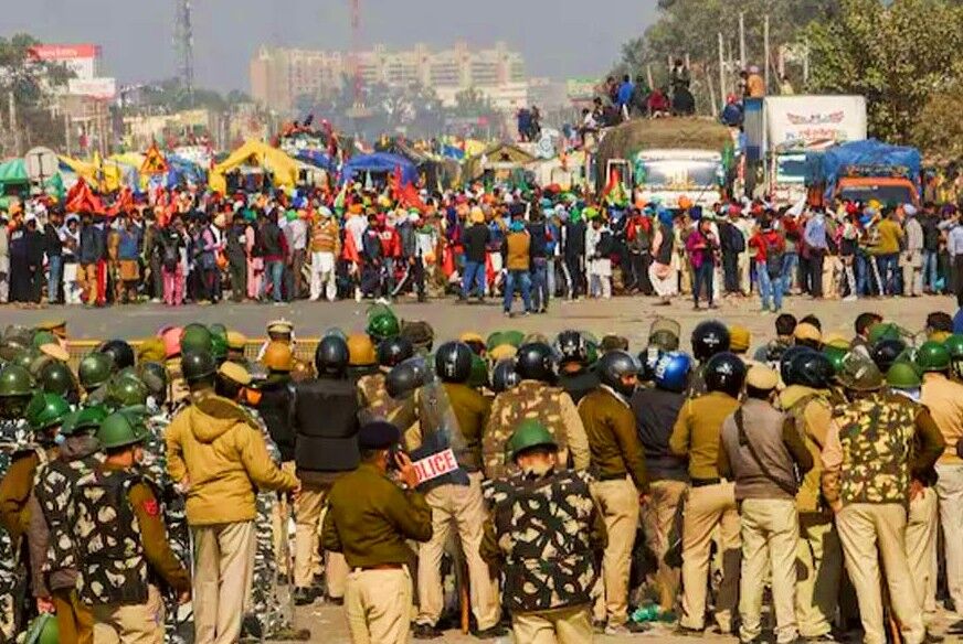 दिल्ली पुलिस के नोटिसों से बढी किसानों की टेंशन