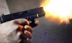 स्वास्थ्य केंद्र पर गोलीबारी, पांच लोग घायल स्वास्थ्य केंद्र पर गोलीबारी, पांच लोग घायल