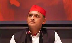 CM योगी की बात अपराधियों के लिए सिर्फ मजाकः अखिलेश CM योगी की बात अपराधियों के लिए सिर्फ मजाकः अखिलेश