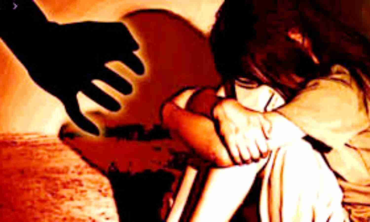 बंधक बनाकर युवती के साथ गैंगरेप