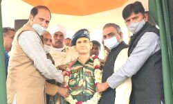 पुलवामा में शहीद हुए शामली के जवानों को दी श्रद्धांजलि- मार्गों का नामकरण