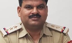 इंस्पेक्टर ने दूधमुंहे को 24 घंटे में किया बरामद- पब्लिक ने पलक पावड़ों पर बैठाया