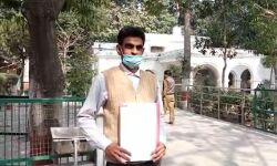 कप्तान साहब! मुझे बचा लीजिये- वो मुझे मार देंगे...