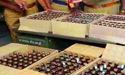 42 कार्टन विदेशी शराब बरामद 42 कार्टन विदेशी शराब बरामद