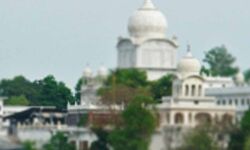 बेटे थे बेरोजगार- महंत ने बेच दिया गुरूद्वारा भवन- श्रद्धालुओं में रोष बेटे थे बेरोजगार- महंत ने बेच दिया गुरूद्वारा भवन- श्रद्धालुओं में रोष