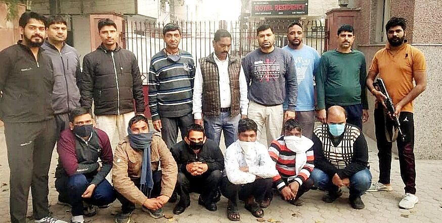 मिशन आल आउटः - कारतूसों की बड़ी खेप बरामद - कई गैंग्स हो सकते हैं बेनकाब