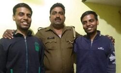 HC की मेहनत रंग लाई- एक बेटा SDM, दूसरा नायब तहसीलदार बना