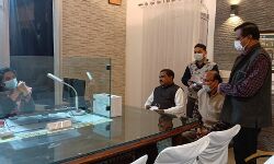 कैमिस्ट एसोसिएशन के जिलाध्यक्ष सुभाष चौहान ने की व्यापारियों को शस्त्र लाइसेंस देने की मांग कैमिस्ट एसोसिएशन के जिलाध्यक्ष सुभाष चौहान ने की व्यापारियों को शस्त्र लाइसेंस देने की मांग