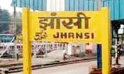 झांसी गोलीकांड: घायल छात्र की बिगड़ी हालत- दिल्ली रवाना झांसी गोलीकांड: घायल छात्र की बिगड़ी हालत- दिल्ली रवाना