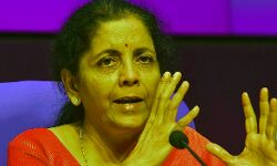 तेल के दामों पर सरकार का नियंत्रण नही: निर्मला सीतारमण