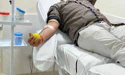 SI की नेकदिलीः वृद्ध दम्पत्ति को खून देकर बचाई जान