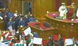 UP BUDGET-सदन से BSP और कांग्रेस ने किया वॉकआउट UP BUDGET-सदन से BSP और कांग्रेस ने किया वॉकआउट