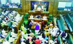 पेट्रोल-डीजल की बढ़ती कीमत को लेकर विधानसभा में हंगामा