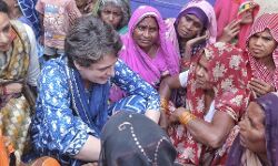 निषाद समाज के अधिकार की लड़ाई हम लड़ेंगे - प्रियंका गांधी