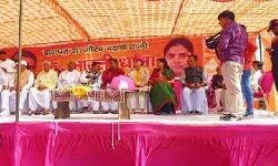 PCS में चयनित भारती धामा का किया भावपूर्ण सम्मान PCS में चयनित भारती धामा का किया भावपूर्ण सम्मान