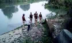 नदी में किशोर व युवती के शव मिलने से सनसनी नदी में किशोर व युवती के शव मिलने से सनसनी