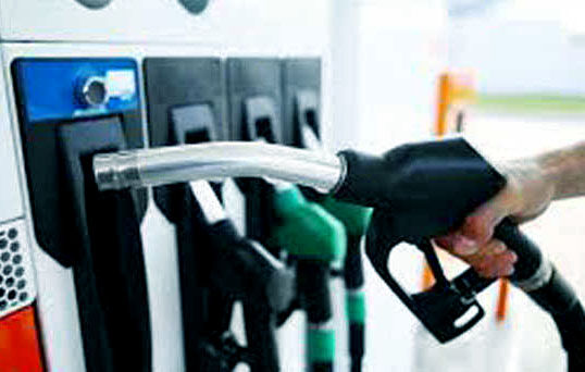 पेट्रोल-डीजल की कीमतों में लगातार दूसरे दिन टिकाव