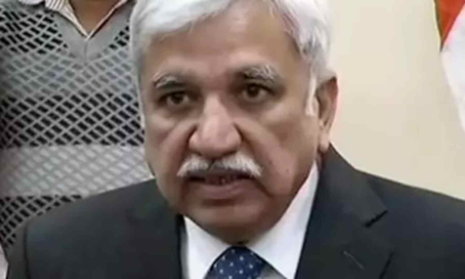 पांच राज्यों में एक घंटे अधिक होगा चुनाव का समयः CEC