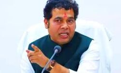 विकास योजनाओं को परखेंगे श्रीकांत विकास योजनाओं को परखेंगे श्रीकांत