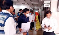 अल्ट्रासाउंड सेंटरों पर ताबड़तोड़ छापे- मचा हड़कंप अल्ट्रासाउंड सेंटरों पर ताबड़तोड़ छापे- मचा हड़कंप