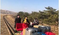 रूसी राजनयिकों ने कोरिया में झेली मुसीबत रूसी राजनयिकों ने कोरिया में झेली मुसीबत