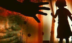 बच्ची से बनाया चीज देने का बहाना- रौंद डाली इज्जत बच्ची से बनाया चीज देने का बहाना- रौंद डाली इज्जत