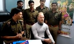 खाकी की ईमानदारी- विदेशी हुआ मुरीद