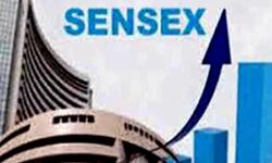 सेंसेक्स फिर से 51400 अंक और निफ्टी 15200 अंक के पार सेंसेक्स फिर से 51400 अंक और निफ्टी 15200 अंक के पार