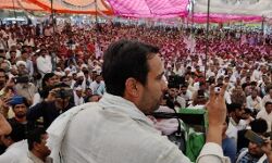 बोले जयंत- अंबानी और अडानी के तुष्टीकरण में लगी है सरकार बोले जयंत- अंबानी और अडानी के तुष्टीकरण में लगी है सरकार