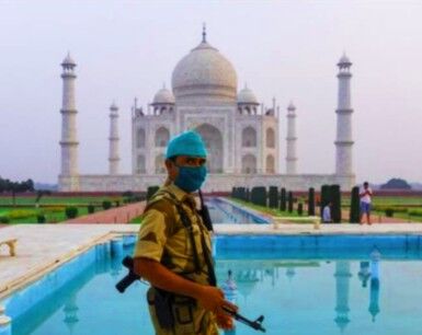ताजमहल में बम की सुचना निकली झूठी, बेरोज़गार अरेस्ट ताजमहल में बम की सुचना निकली झूठी, बेरोज़गार अरेस्ट