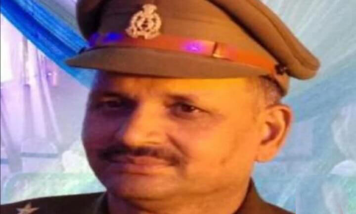 सचिवालय में तैनात पुलिसकर्मी की गोली लगने से मौत सचिवालय में तैनात पुलिसकर्मी की गोली लगने से मौत