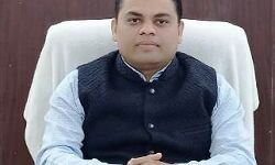 टॉपर्स जयंती डीएम और अलका संभालेंगी पुलिस कप्तान की कमान