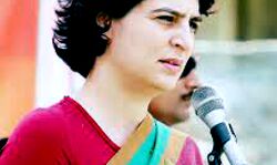 प्रियंका ने शायराना अंदाज में किया वार- BJP कर रही बयानों की बौछार