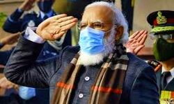 सैन्य कमांडरों के संयुक्त सम्मेलन में भाग लेने पहुंचे मोदी सैन्य कमांडरों के संयुक्त सम्मेलन में भाग लेने पहुंचे मोदी