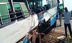 आमने-सामने भिड़ी बसें- चार की मौत