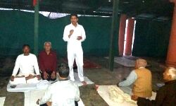 शरीर को रोगमुक्त रखती हैं आध्यात्मिक विधा योग-सुरेन्द्र। शरीर को रोगमुक्त रखती हैं आध्यात्मिक विधा योग-सुरेन्द्र।