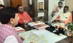 क्रांति सेना ने की मंत्री कपिल देव से मुलाकात- मुकदमे वापिस लेने की मांग