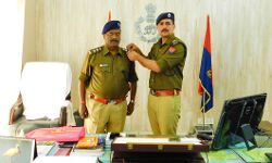 प्रोन्नत हुए प्रमोद शर्मा- SSP ने लगाए स्टार प्रोन्नत हुए प्रमोद शर्मा- SSP ने लगाए स्टार