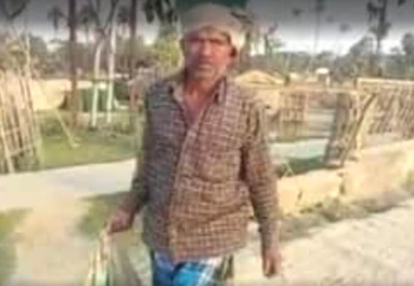 सिस्टम की संवेदनहीनता- बेटे के शव को बोरी में भरकर 3 किलोमीटर पैदल चला अभागा बाप सिस्टम की संवेदनहीनता- बेटे के शव को बोरी में भरकर 3 किलोमीटर पैदल चला अभागा बाप