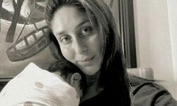 महिला दिवस- अभिनेत्री ने दिखाई छोटे नवाब की झलक महिला दिवस- अभिनेत्री ने दिखाई छोटे नवाब की झलक