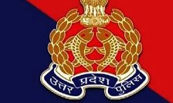 चोरों ने खंगाले कई घर- कार्यवाही में जुटी पुलिस चोरों ने खंगाले कई घर- कार्यवाही में जुटी पुलिस