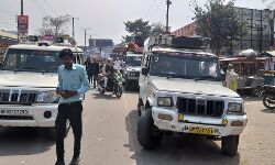 ARTO ने डग्गामार वाहन सीज कर काटे चालान ARTO ने डग्गामार वाहन सीज कर काटे चालान